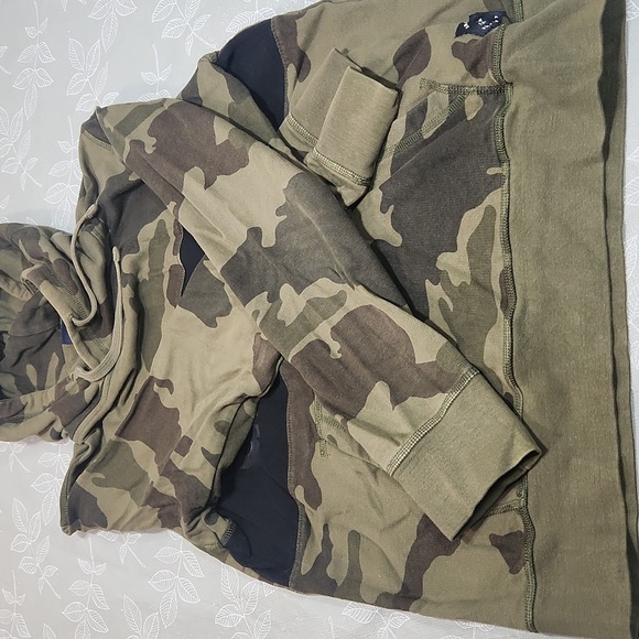 American Eagle Hoodie - Picture 11 of 13